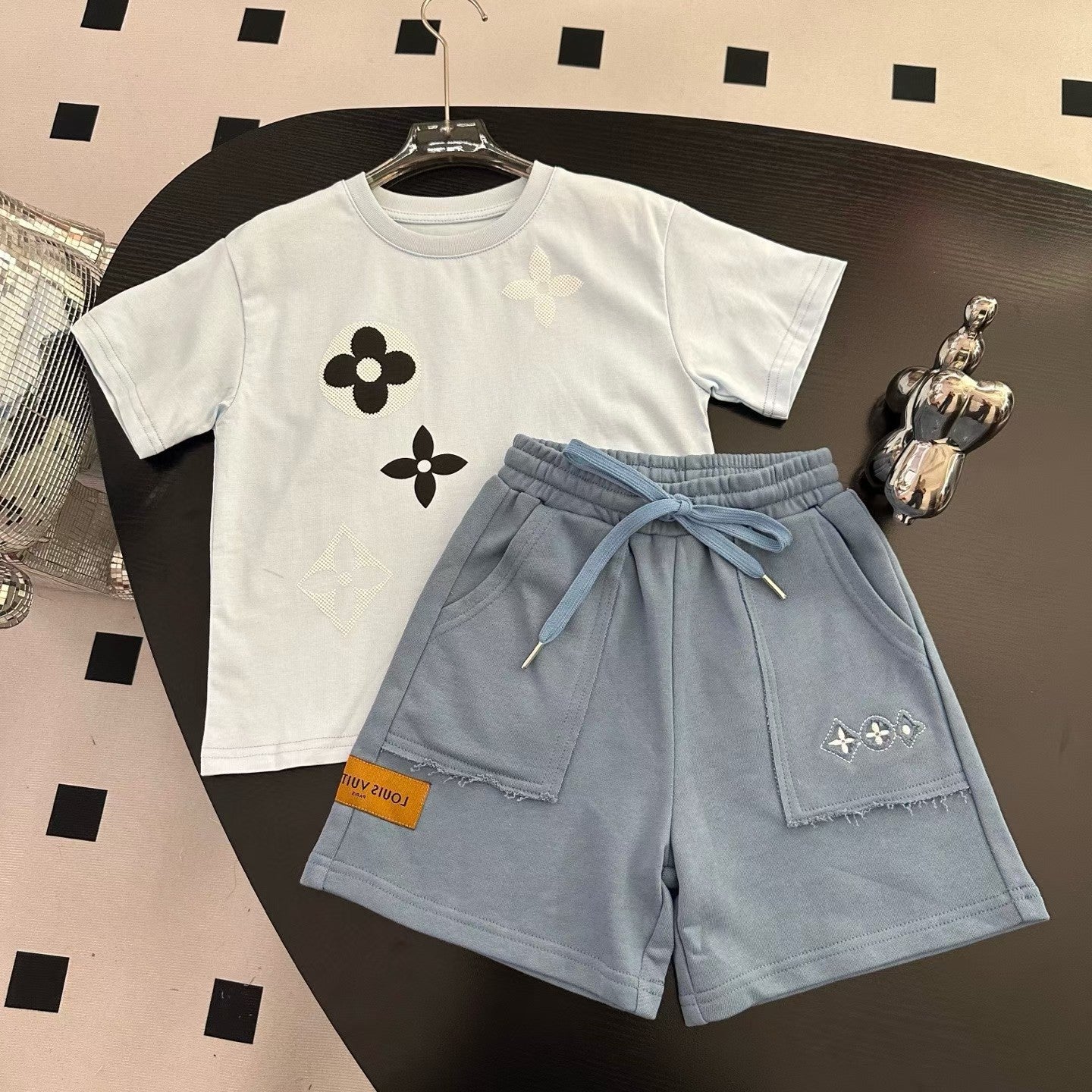 LV knit set